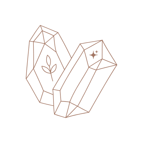 Crystal icon showing the distortion of identity in copy-paste strategies versus soulful marketing.